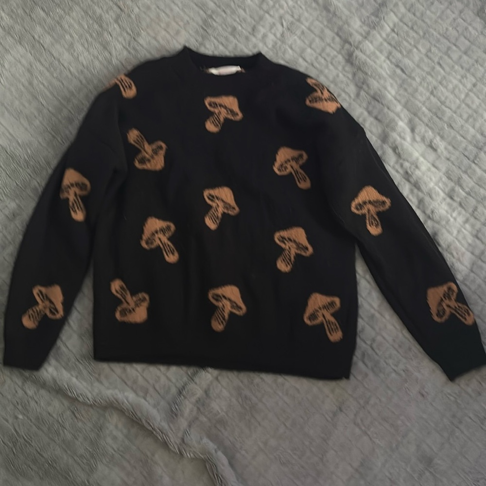 mushrooms sweater
